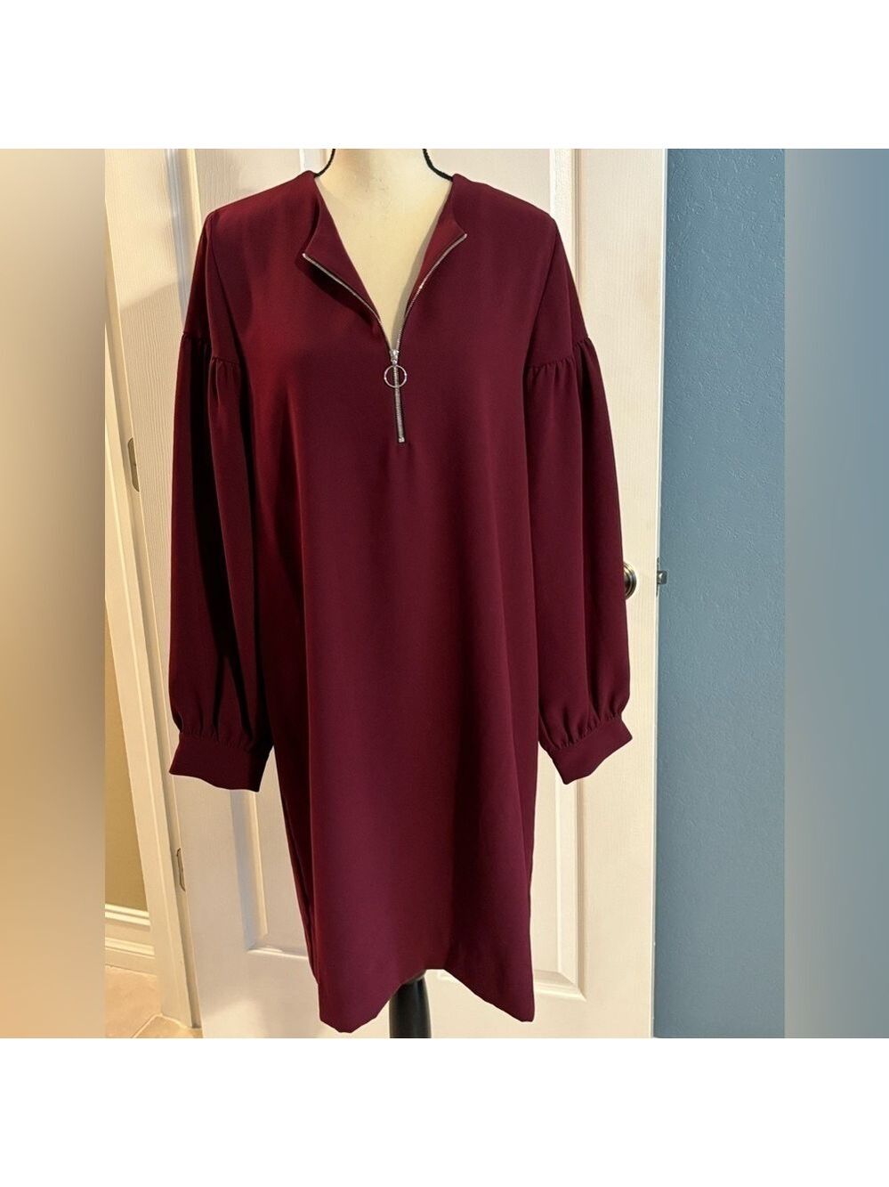 Karen Kane Berry Mountain Puff Sleeve Dress. Sz XL NWT